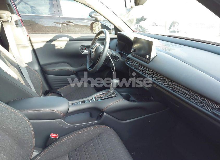 Photo 5 of 2025 Honda Hr-v 2WD SPORT (VIN 3CZRZ1H57SM700188)