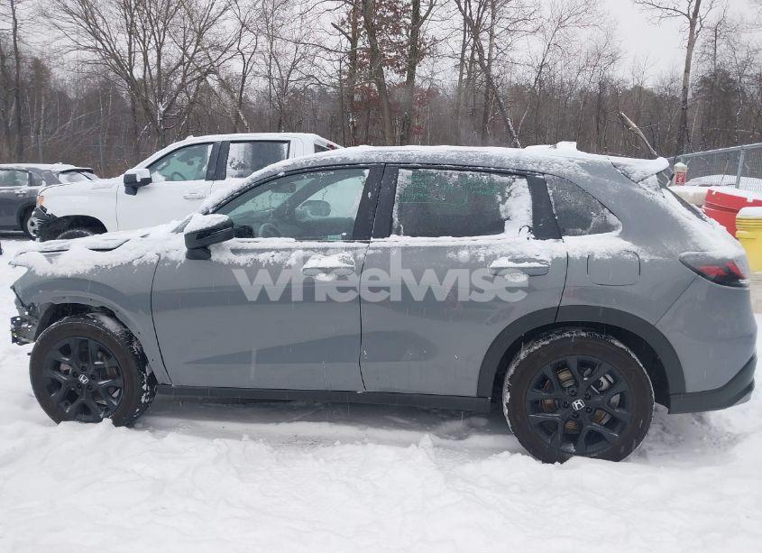 Photo 14 of 2024 Honda Hr-v 2WD SPORT/2WD SPORT W/O BSI (VIN 3CZRZ1H58RM718161)