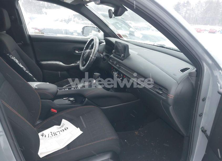 Photo 5 of 2024 Honda Hr-v 2WD SPORT/2WD SPORT W/O BSI (VIN 3CZRZ1H58RM718161)