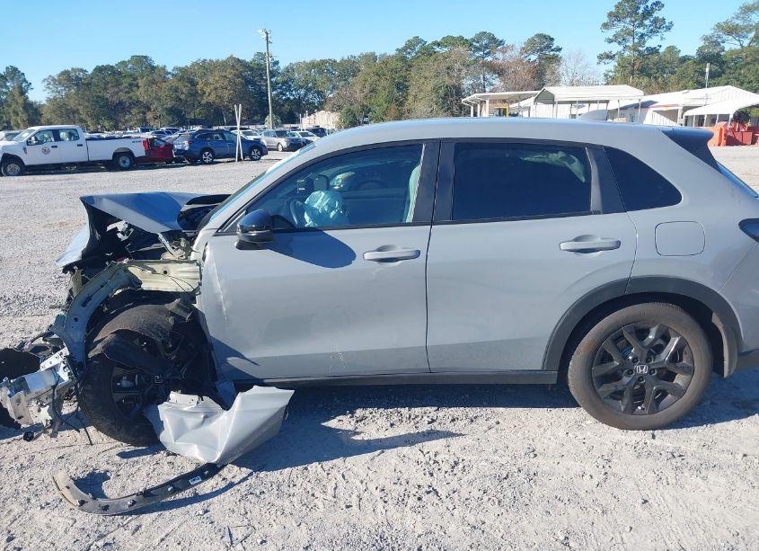 Photo 13 of 2024 Honda Hr-v 2WD SPORT/2WD SPORT W/O BSI (VIN 3CZRZ1H58RM719066)