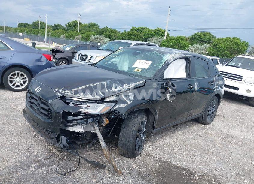 Photo 2 of 2024 Honda Hr-v (VIN 3CZRZ1H58RM745974)