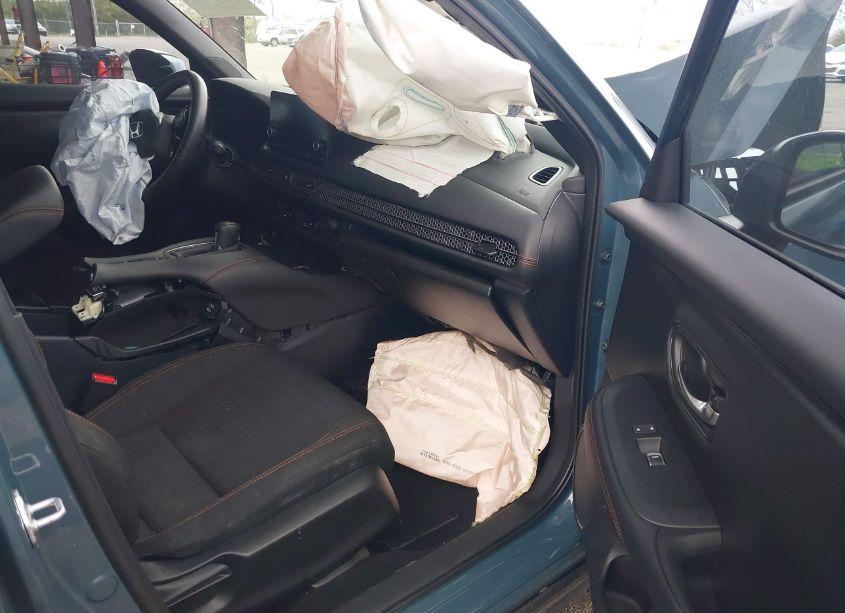 Photo 5 of 2024 Honda Hr-v (VIN 3CZRZ1H59RM733543)