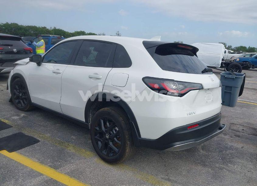 Photo 3 of 2025 Honda Hr-v 2WD SPORT (VIN 3CZRZ1H59SM724508)