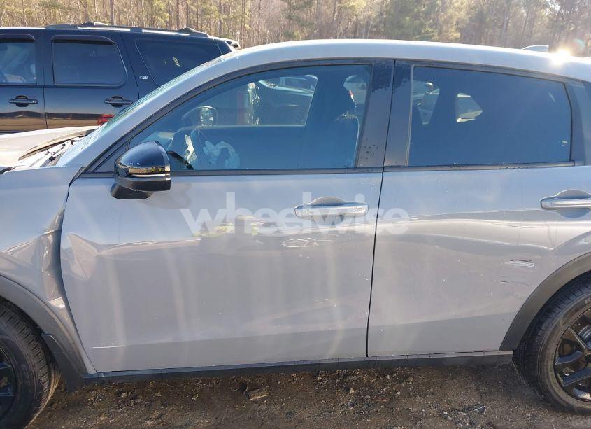 Photo 14 of 2023 Honda Hr-v 2WD SPORT (VIN 3CZRZ1H5XPM700824)