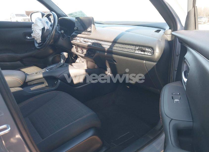 Photo 5 of 2023 Honda Hr-v 2WD SPORT (VIN 3CZRZ1H5XPM700824)
