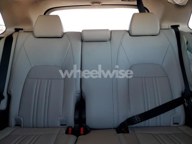 Photo 2 of 2024 HONDA HR-V EXL (VIN 3CZRZ1H70RM719872)