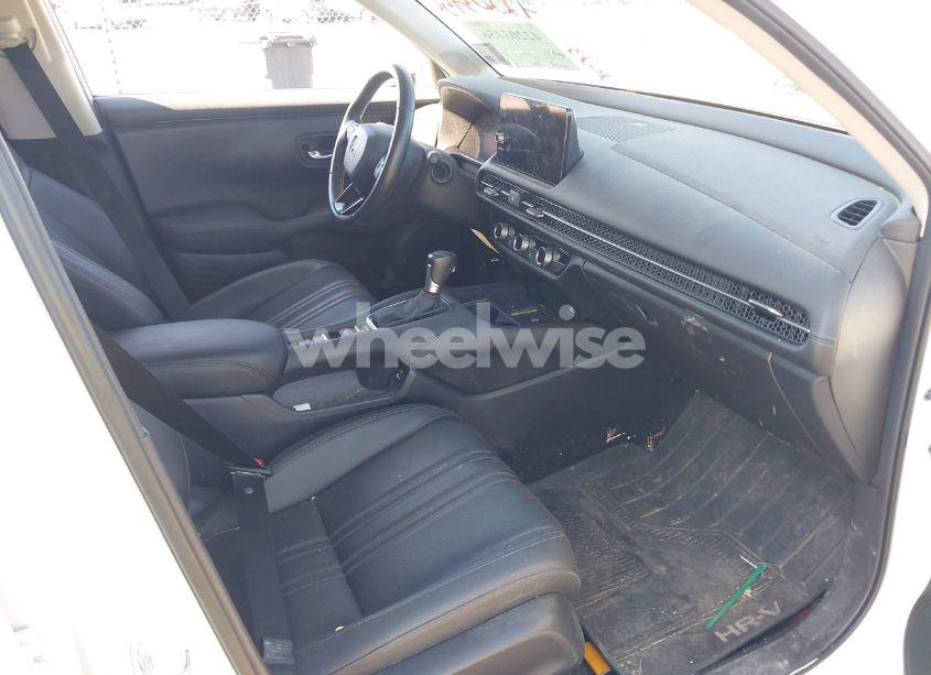 Photo 5 of 2023 Honda Hr-v 2WD EX-L (VIN 3CZRZ1H71PM728061)
