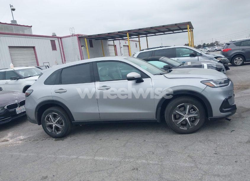 Photo 14 of 2024 Honda Hr-v 2WD EX-L/2WD EX-L W/O BSI (VIN 3CZRZ1H71RM758910)