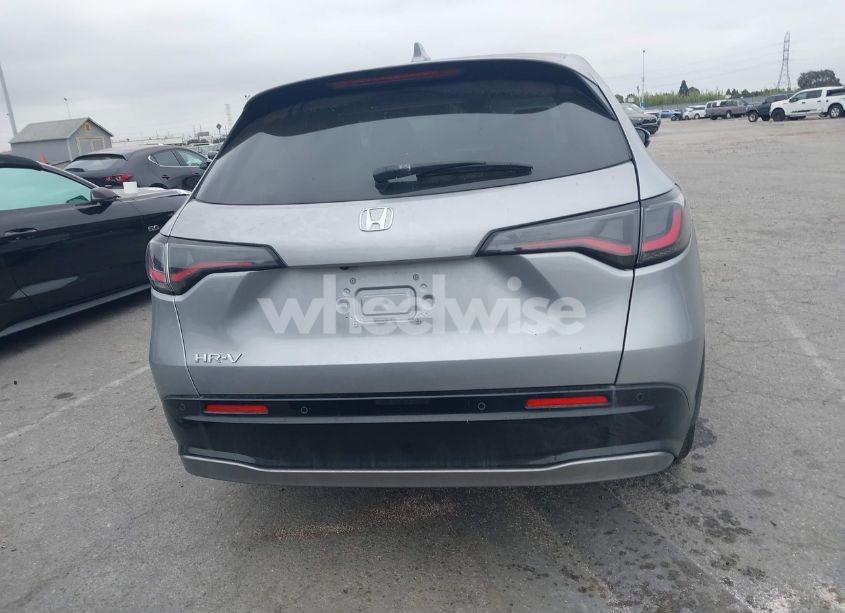 Photo 17 of 2024 Honda Hr-v 2WD EX-L/2WD EX-L W/O BSI (VIN 3CZRZ1H71RM758910)