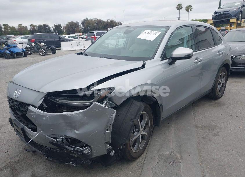 Photo 2 of 2024 Honda Hr-v 2WD EX-L/2WD EX-L W/O BSI (VIN 3CZRZ1H71RM758910)