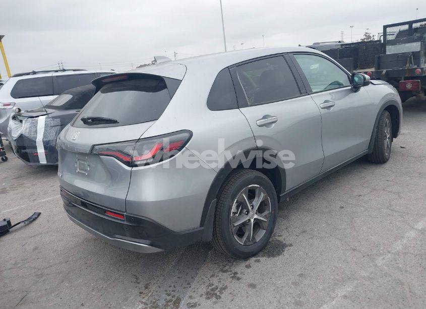 Photo 4 of 2024 Honda Hr-v 2WD EX-L/2WD EX-L W/O BSI (VIN 3CZRZ1H71RM758910)