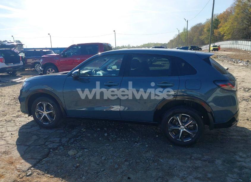 Photo 15 of 2024 Honda Hr-v 2WD EX-L/2WD EX-L W/O BSI (VIN 3CZRZ1H72RM701244)