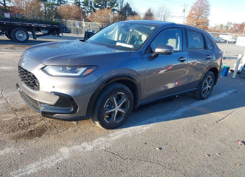 Photo 2 of 2024 Honda Hr-v 2WD EX-L/2WD EX-L W/O BSI (VIN 3CZRZ1H72RM701275)