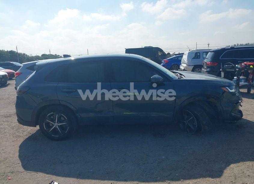 Photo 13 of 2024 Honda Hr-v 2WD EX-L/2WD EX-L W/O BSI (VIN 3CZRZ1H72RM717539)