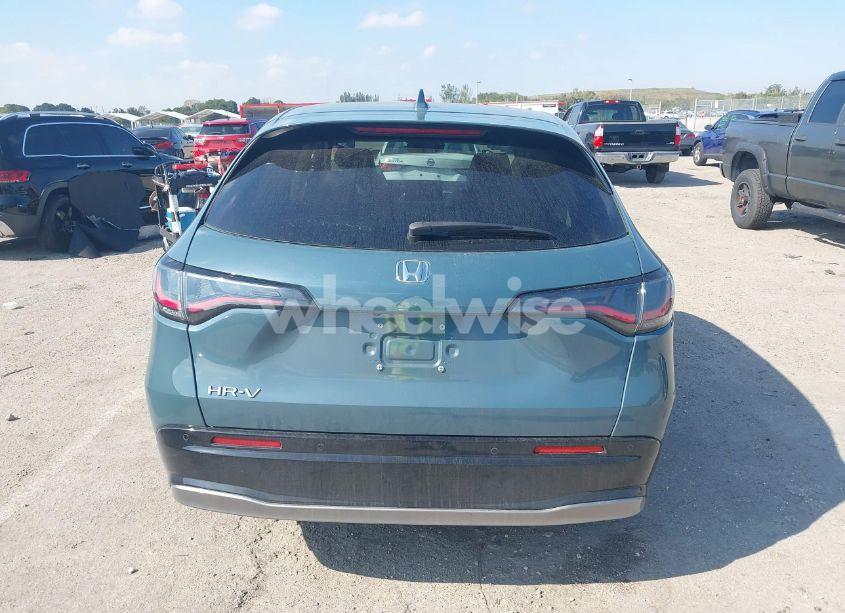 Photo 16 of 2024 Honda Hr-v 2WD EX-L/2WD EX-L W/O BSI (VIN 3CZRZ1H72RM717539)