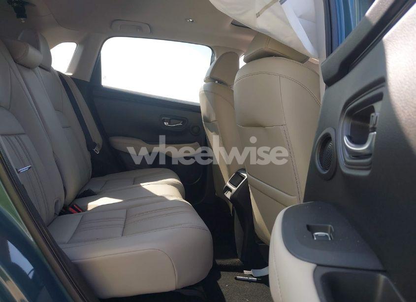 Photo 8 of 2024 Honda Hr-v 2WD EX-L/2WD EX-L W/O BSI (VIN 3CZRZ1H72RM717539)