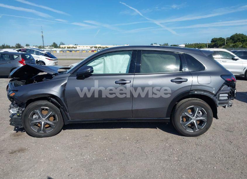 Photo 15 of 2025 Honda Hr-v 2WD EX-L (VIN 3CZRZ1H72SM700908)