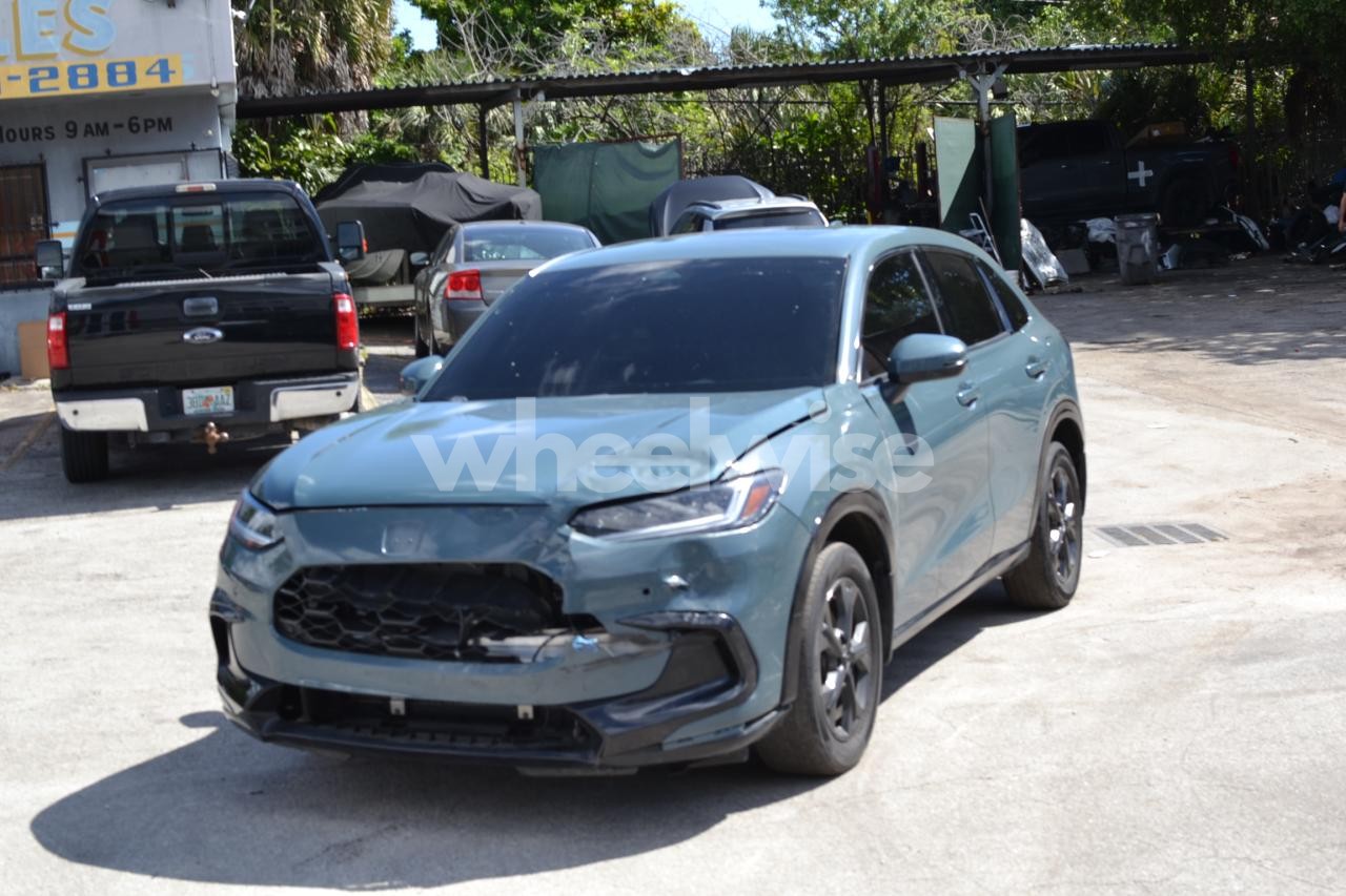 2024 HONDA HR-V EXL (VIN 3CZRZ1H73RM757421) main photo