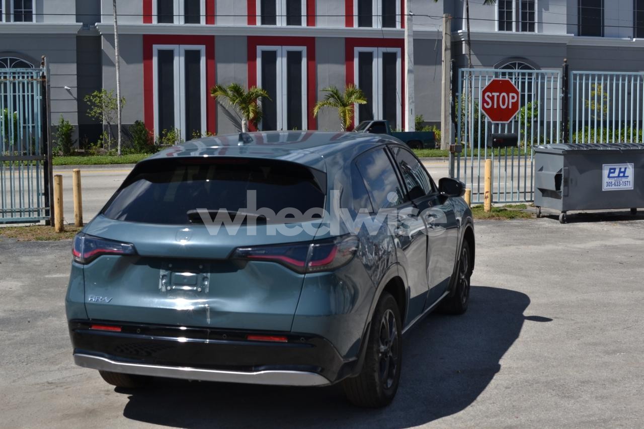 Photo 5 of 2024 HONDA HR-V EXL (VIN 3CZRZ1H73RM757421)