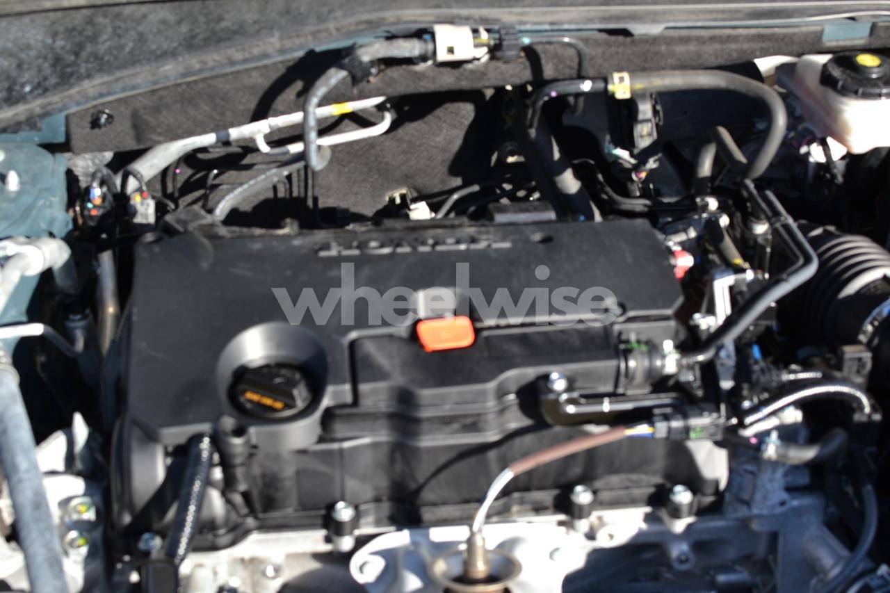 Photo 8 of 2024 HONDA HR-V EXL (VIN 3CZRZ1H73RM757421)