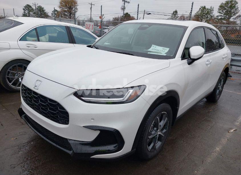 Photo 2 of 2025 Honda Hr-v 2WD EX-L (VIN 3CZRZ1H74SM718634)