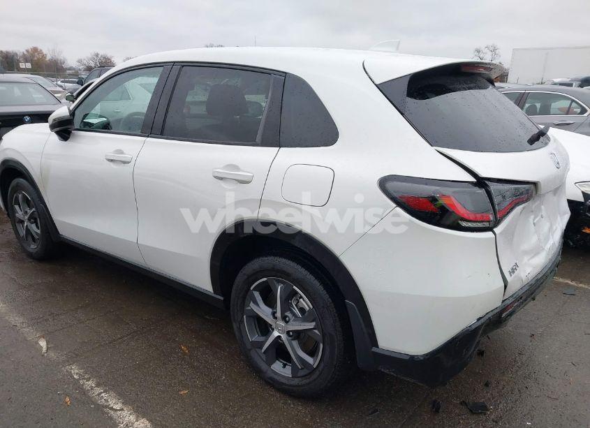 Photo 3 of 2025 Honda Hr-v 2WD EX-L (VIN 3CZRZ1H74SM718634)