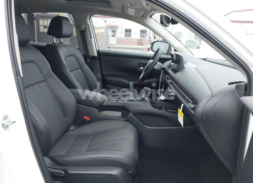 Photo 5 of 2025 Honda Hr-v 2WD EX-L (VIN 3CZRZ1H74SM718634)