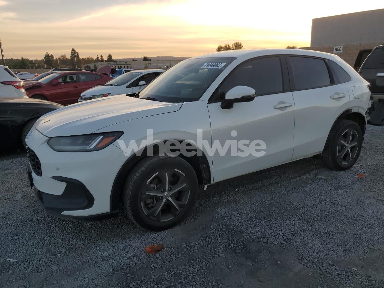 2023 HONDA HR-V EXL (VIN 3CZRZ1H75PM721338) main photo