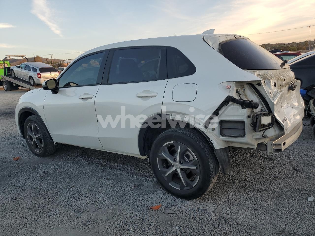 Photo 2 of 2023 HONDA HR-V EXL (VIN 3CZRZ1H75PM721338)