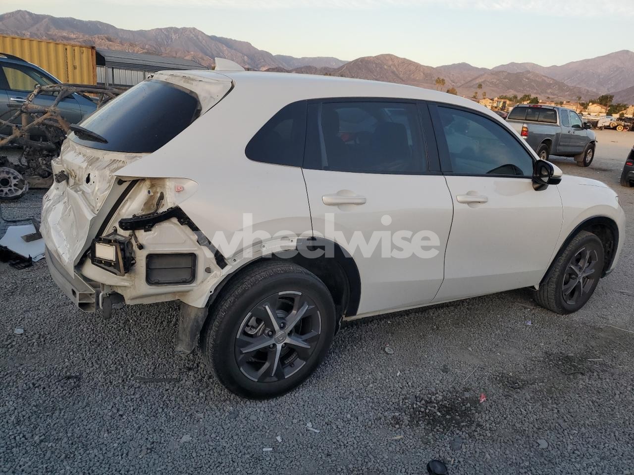 Photo 3 of 2023 HONDA HR-V EXL (VIN 3CZRZ1H75PM721338)