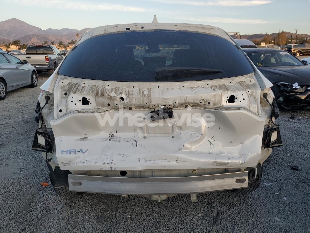 Photo 6 of 2023 HONDA HR-V EXL (VIN 3CZRZ1H75PM721338)