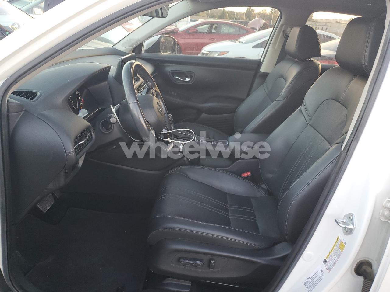 Photo 7 of 2023 HONDA HR-V EXL (VIN 3CZRZ1H75PM721338)