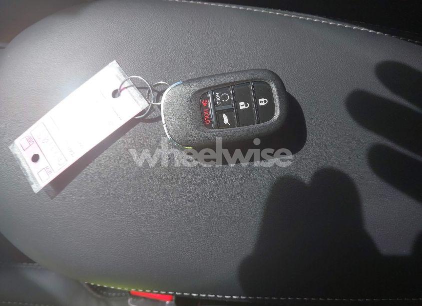 Photo 11 of 2024 Honda Hr-v 2WD EX-L/2WD EX-L W/O BSI (VIN 3CZRZ1H75RM721603)