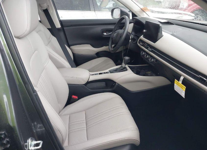 Photo 5 of 2024 Honda Hr-v 2WD EX-L/2WD EX-L W/O BSI (VIN 3CZRZ1H75RM746792)