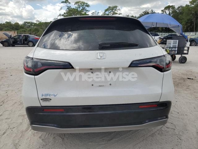 Photo 2 of 2024 HONDA HR-V EXL (VIN 3CZRZ1H75RM747389)