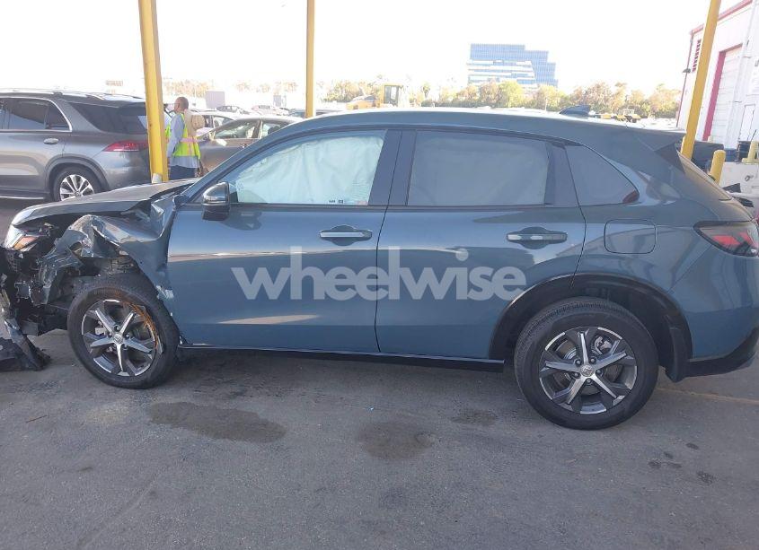 Photo 15 of 2025 Honda Hr-v 2WD EX-L (VIN 3CZRZ1H75SM703849)