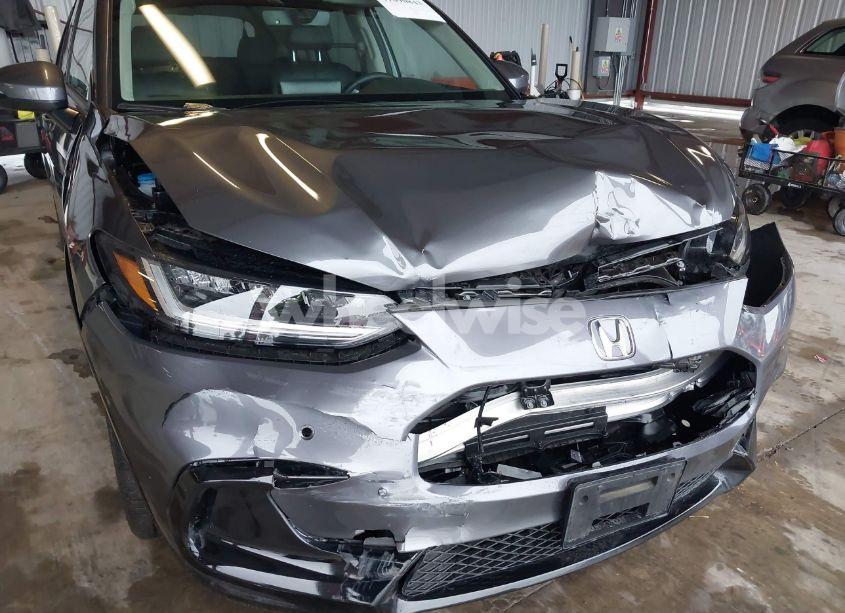 Photo 6 of 2024 Honda Hr-v 2WD EX-L/2WD EX-L W/O BSI (VIN 3CZRZ1H76RM725045)