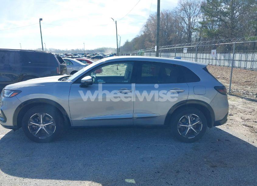 Photo 14 of 2024 Honda Hr-v 2WD EX-L/2WD EX-L W/O BSI (VIN 3CZRZ1H76RM725577)