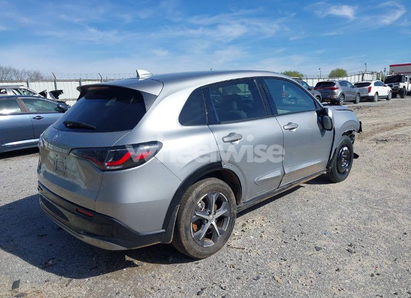 Photo 4 of 2024 Honda Hr-v 2WD EX-L/2WD EX-L W/O BSI (VIN 3CZRZ1H76RM725577)