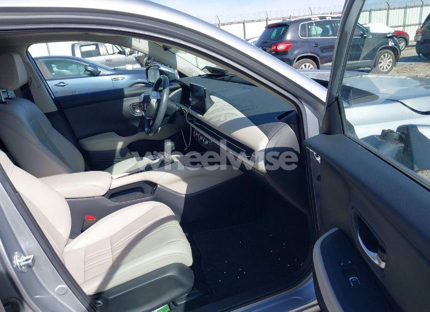 Photo 5 of 2024 Honda Hr-v 2WD EX-L/2WD EX-L W/O BSI (VIN 3CZRZ1H76RM725577)