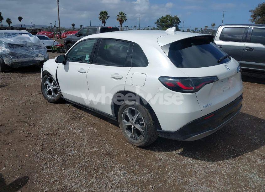 Photo 3 of 2025 Honda Hr-v 2WD EX-L (VIN 3CZRZ1H78SM738630)