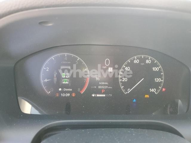 Photo 3 of 2025 HONDA HR-V EXL (VIN 3CZRZ1H78SM748820)