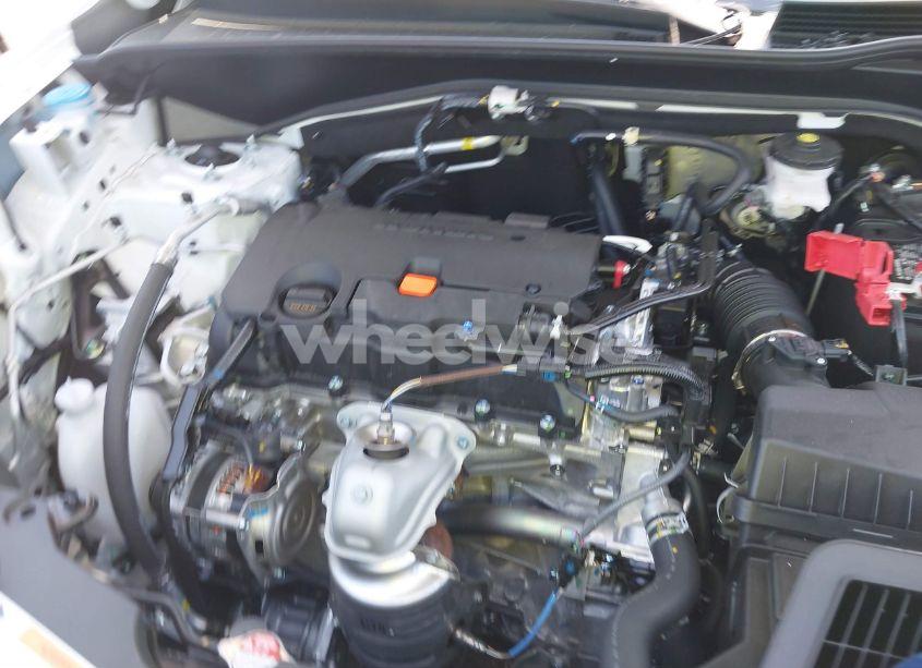 Photo 10 of 2024 Honda Hr-v 2WD EX-L/2WD EX-L W/O BSI (VIN 3CZRZ1H79RM738713)