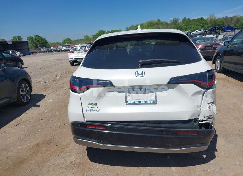 Photo 16 of 2024 Honda Hr-v 2WD EX-L/2WD EX-L W/O BSI (VIN 3CZRZ1H79RM738713)