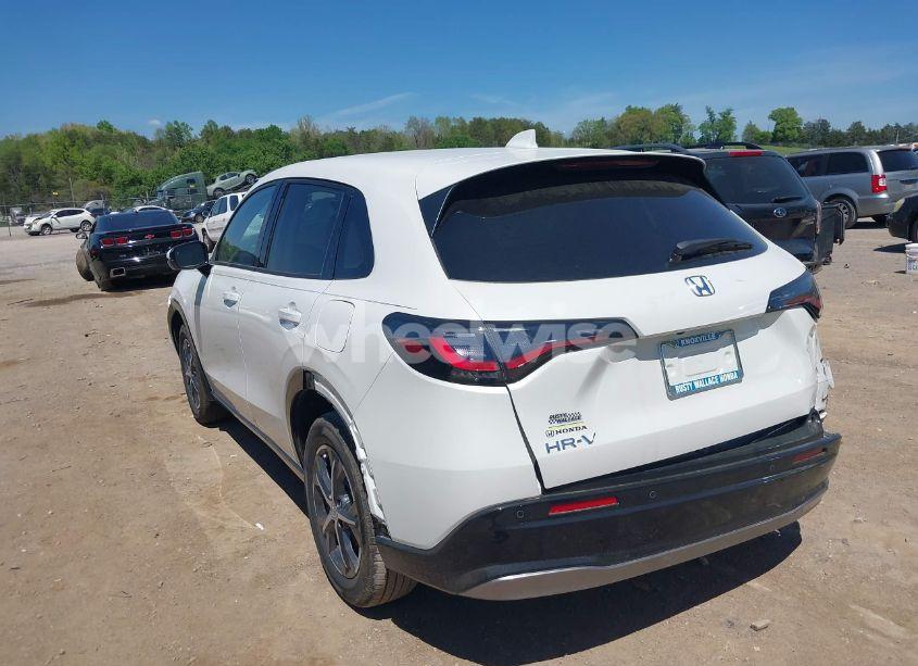 Photo 3 of 2024 Honda Hr-v 2WD EX-L/2WD EX-L W/O BSI (VIN 3CZRZ1H79RM738713)