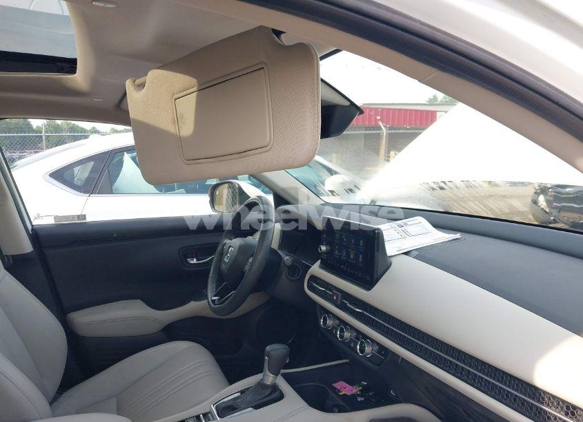 Photo 5 of 2024 Honda Hr-v 2WD EX-L/2WD EX-L W/O BSI (VIN 3CZRZ1H7XRM714694)