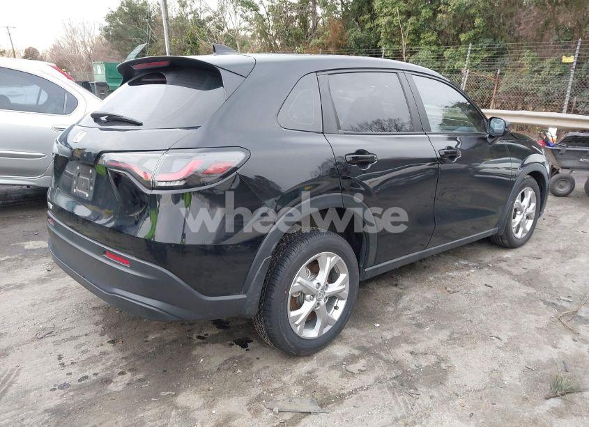 Photo 4 of 2023 Honda Hr-v AWD LX (VIN 3CZRZ2H30PM708645)