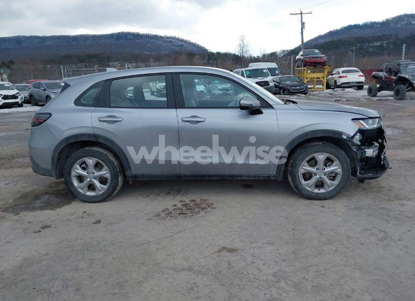 Photo 13 of 2023 Honda Hr-v AWD LX (VIN 3CZRZ2H30PM728734)