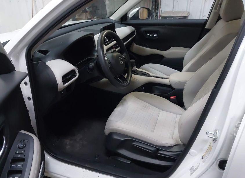 Photo 5 of 2023 Honda Hr-v AWD LX (VIN 3CZRZ2H30PM746313)