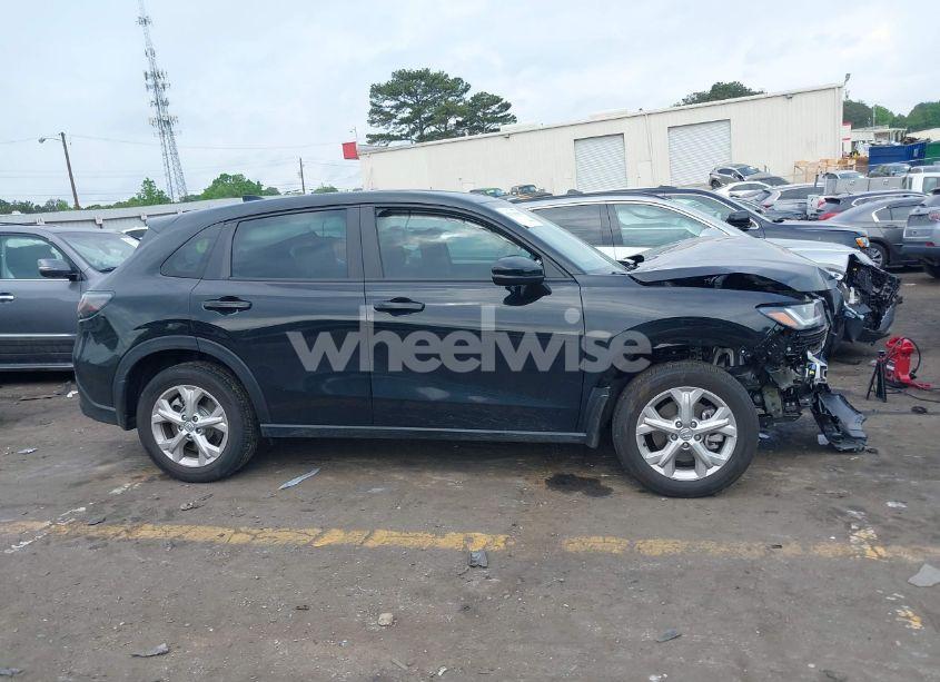 Photo 13 of 2025 Honda Hr-v AWD LX (VIN 3CZRZ2H30SM703633)